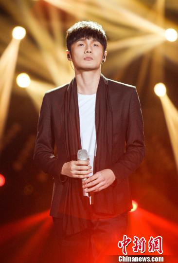 歌手李荣浩世界巡回演唱会将在大连温情开唱
